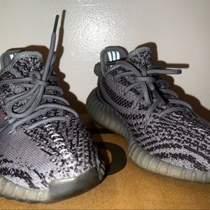 YEEZY BOOST 350 V2 "Beluga 2.0"